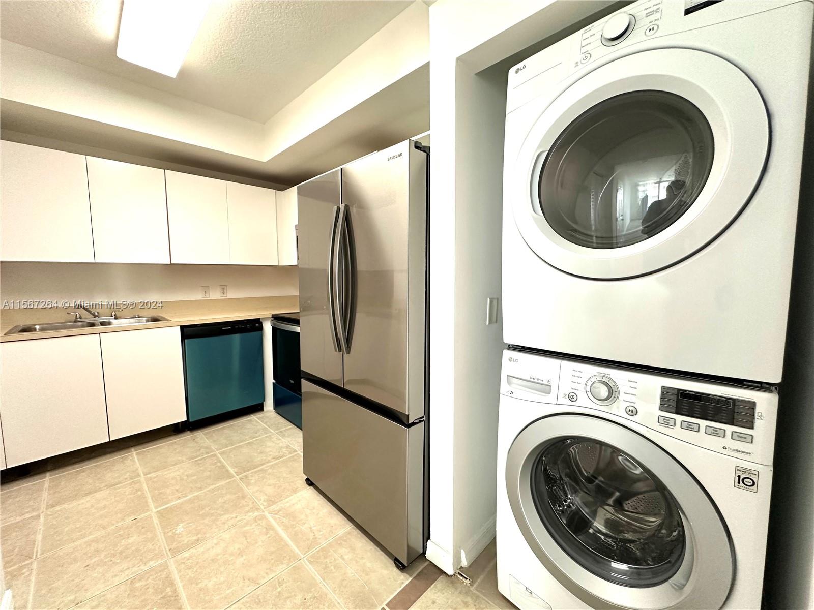 119 SW 6th Ave 509, Miami, Florida 33130, 2 Bedrooms Bedrooms, ,2 BathroomsBathrooms,Residentiallease,For Rent,119 SW 6th Ave 509,A11567264