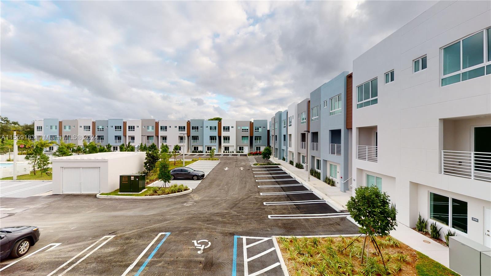2555 NE 193rd St 2224, Unincorporated Dade County, Florida 33180, 2 Bedrooms Bedrooms, ,2 BathroomsBathrooms,Residentiallease,For Rent,2555 NE 193rd St 2224,A11559183