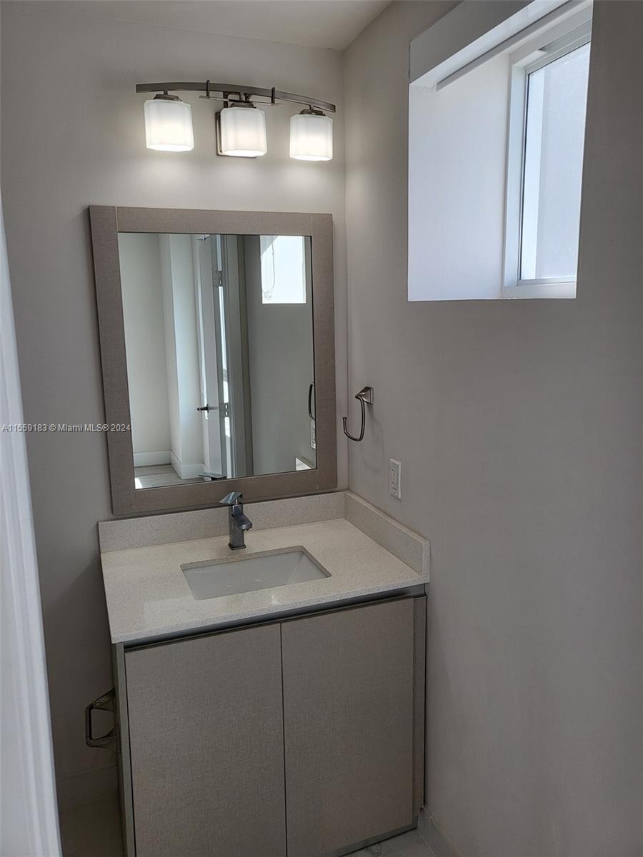 2555 NE 193rd St 2224, Unincorporated Dade County, Florida 33180, 2 Bedrooms Bedrooms, ,2 BathroomsBathrooms,Residentiallease,For Rent,2555 NE 193rd St 2224,A11559183