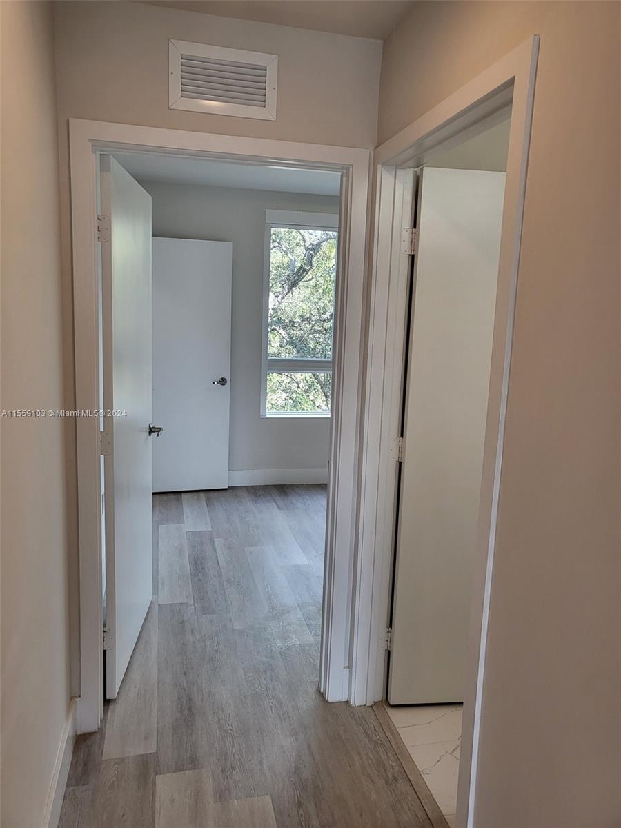 2555 NE 193rd St 2224, Unincorporated Dade County, Florida 33180, 2 Bedrooms Bedrooms, ,2 BathroomsBathrooms,Residentiallease,For Rent,2555 NE 193rd St 2224,A11559183