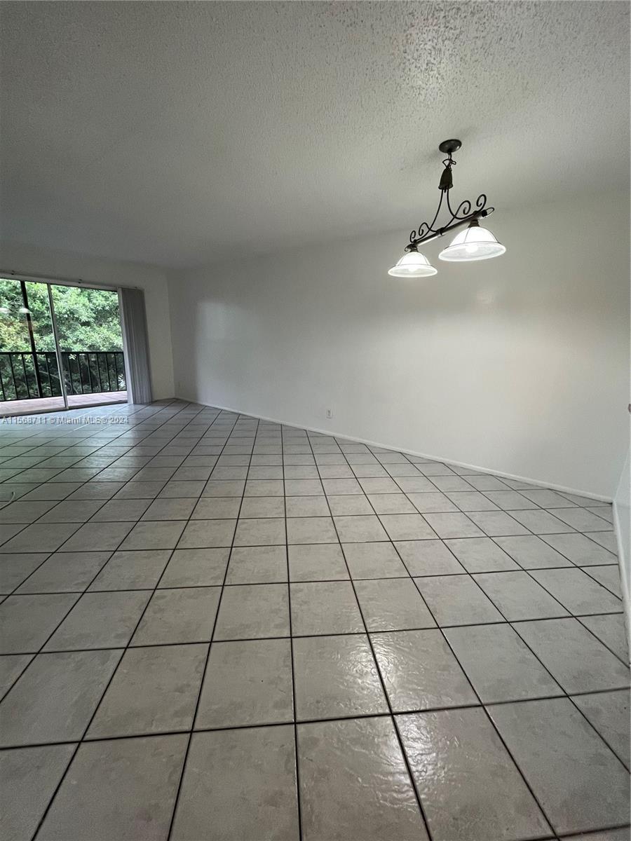 7820 S Colony Cir S 206, Tamarac, Florida 33321, 2 Bedrooms Bedrooms, ,2 BathroomsBathrooms,Residentiallease,For Rent,7820 S Colony Cir S 206,A11568711