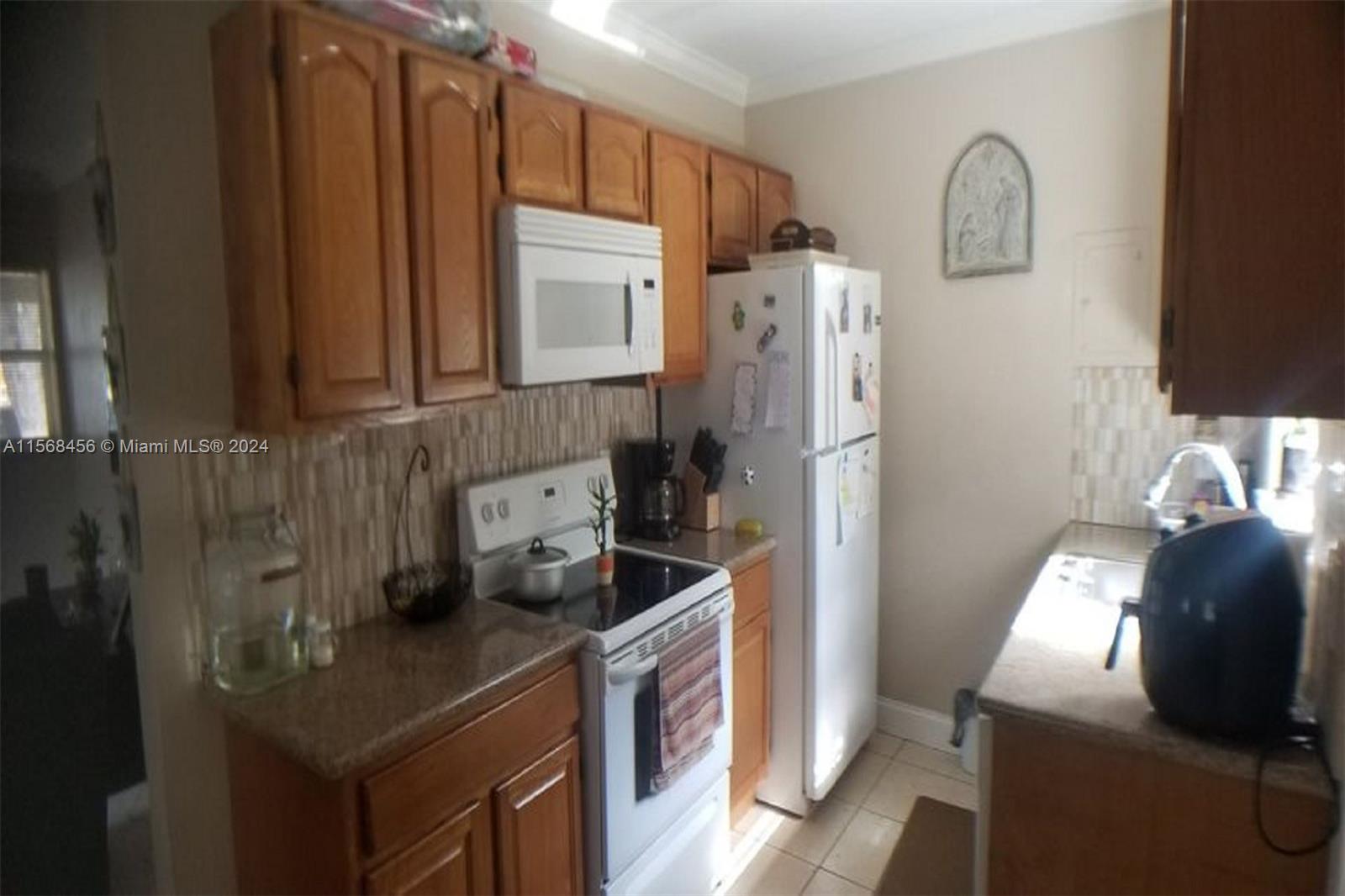 46 NE 171st St, North Miami Beach, Florida 33162, 3 Bedrooms Bedrooms, ,1 BathroomBathrooms,Residentiallease,For Rent,46 NE 171st St,A11568456