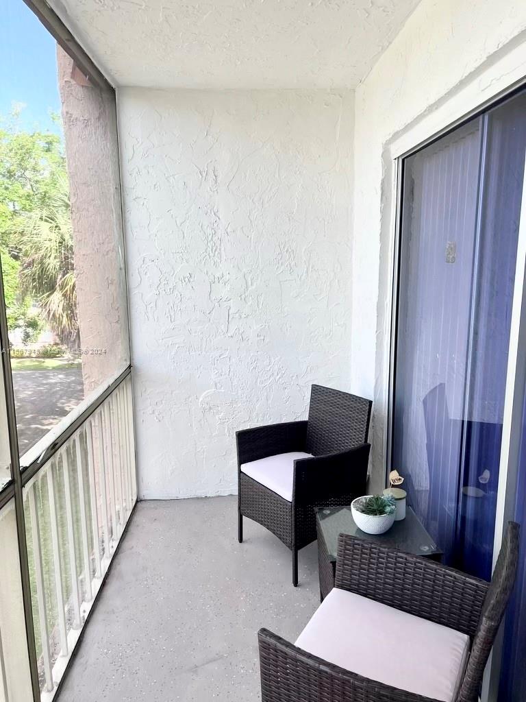 8120 SW 24th St 310, North Lauderdale, Florida 33068, 1 Bedroom Bedrooms, ,1 BathroomBathrooms,Residential,For Sale,8120 SW 24th St 310,A11567948