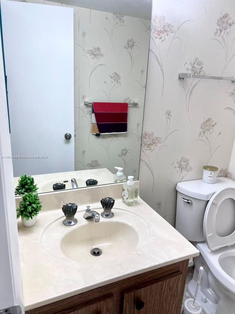 8120 SW 24th St 310, North Lauderdale, Florida 33068, 1 Bedroom Bedrooms, ,1 BathroomBathrooms,Residential,For Sale,8120 SW 24th St 310,A11567948