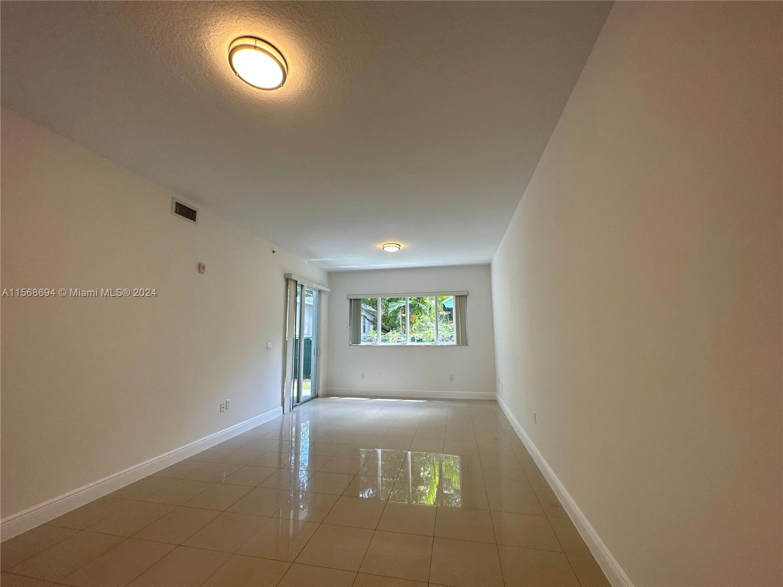 652 NE 63rd St 105, Miami, Florida 33138, 1 Bedroom Bedrooms, ,1 BathroomBathrooms,Residentiallease,For Rent,652 NE 63rd St 105,A11568694