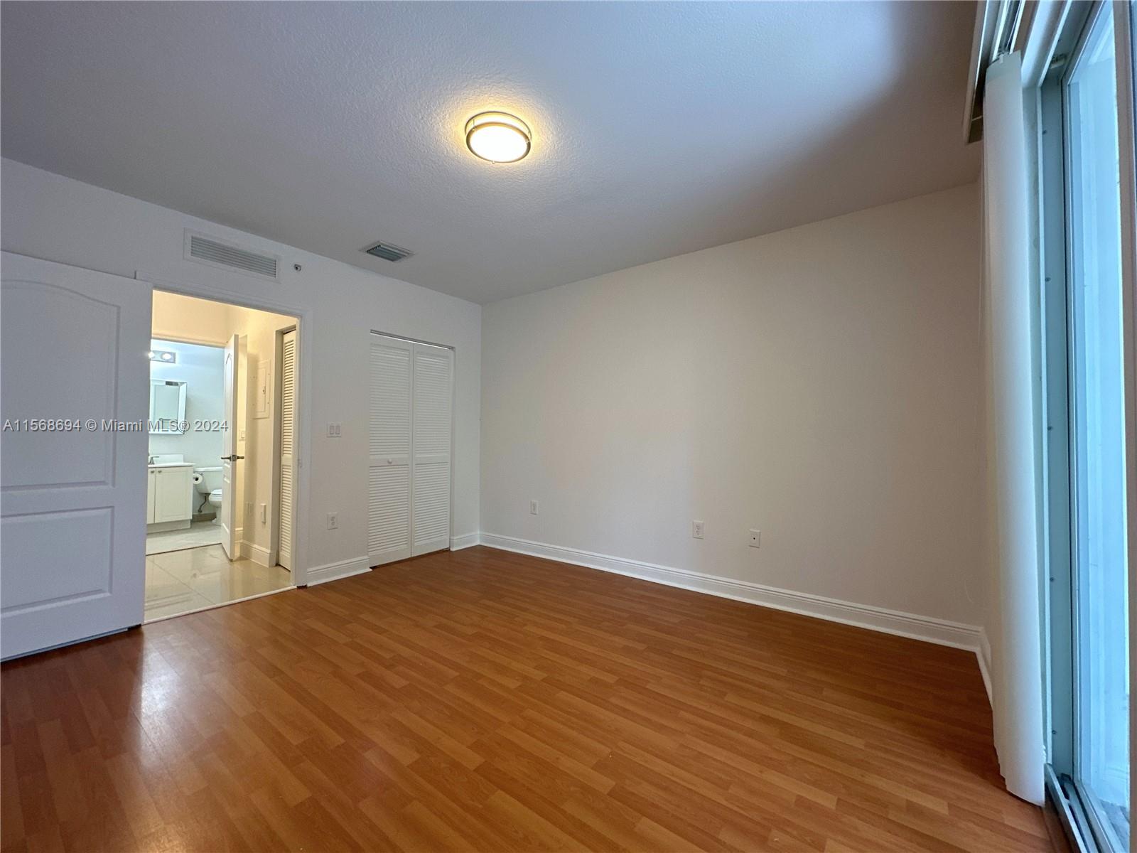 652 NE 63rd St 105, Miami, Florida 33138, 1 Bedroom Bedrooms, ,1 BathroomBathrooms,Residentiallease,For Rent,652 NE 63rd St 105,A11568694