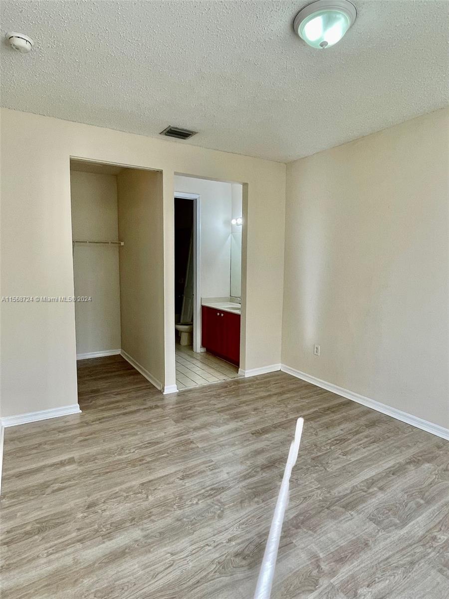 4278 NE 10th Ct, Homestead, Florida 33033, 2 Bedrooms Bedrooms, ,2 BathroomsBathrooms,Residentiallease,For Rent,4278 NE 10th Ct,A11568724