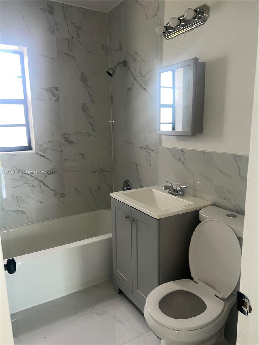 1732 NW 80th St, Miami, Florida 33147, 3 Bedrooms Bedrooms, ,1 BathroomBathrooms,Residentiallease,For Rent,1732 NW 80th St,A11568727