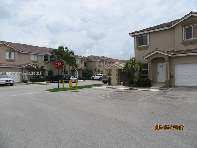 2308 SE 23rd Ter 2308, Homestead, Florida 33035, 3 Bedrooms Bedrooms, ,2 BathroomsBathrooms,Residential,For Sale,2308 SE 23rd Ter 2308,A11568717