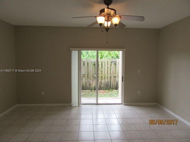 2308 SE 23rd Ter 2308, Homestead, Florida 33035, 3 Bedrooms Bedrooms, ,2 BathroomsBathrooms,Residential,For Sale,2308 SE 23rd Ter 2308,A11568717