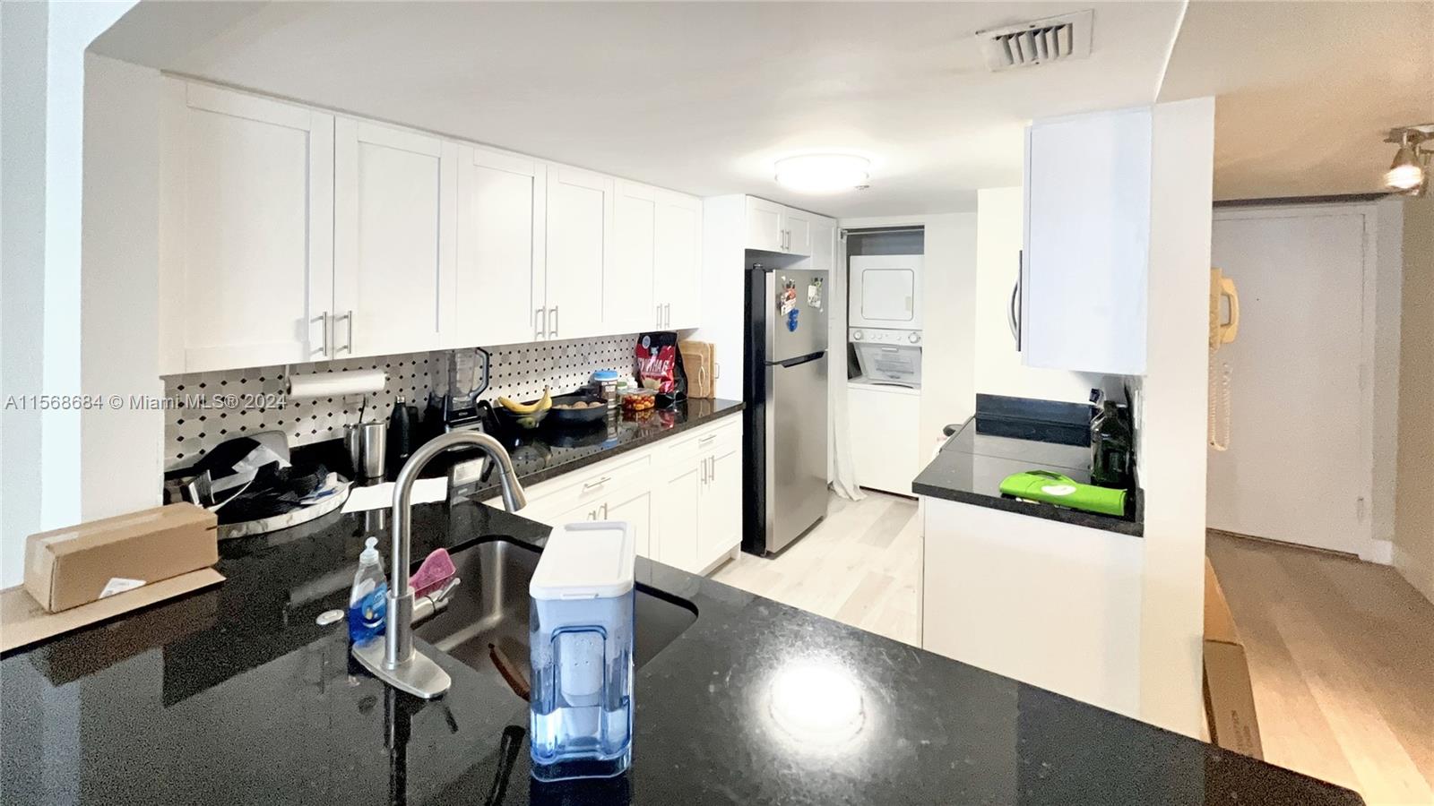 1717 N Bayshore Dr A-2744, Miami, Florida 33132, 1 Bedroom Bedrooms, ,1 BathroomBathrooms,Residentiallease,For Rent,1717 N Bayshore Dr A-2744,A11568684