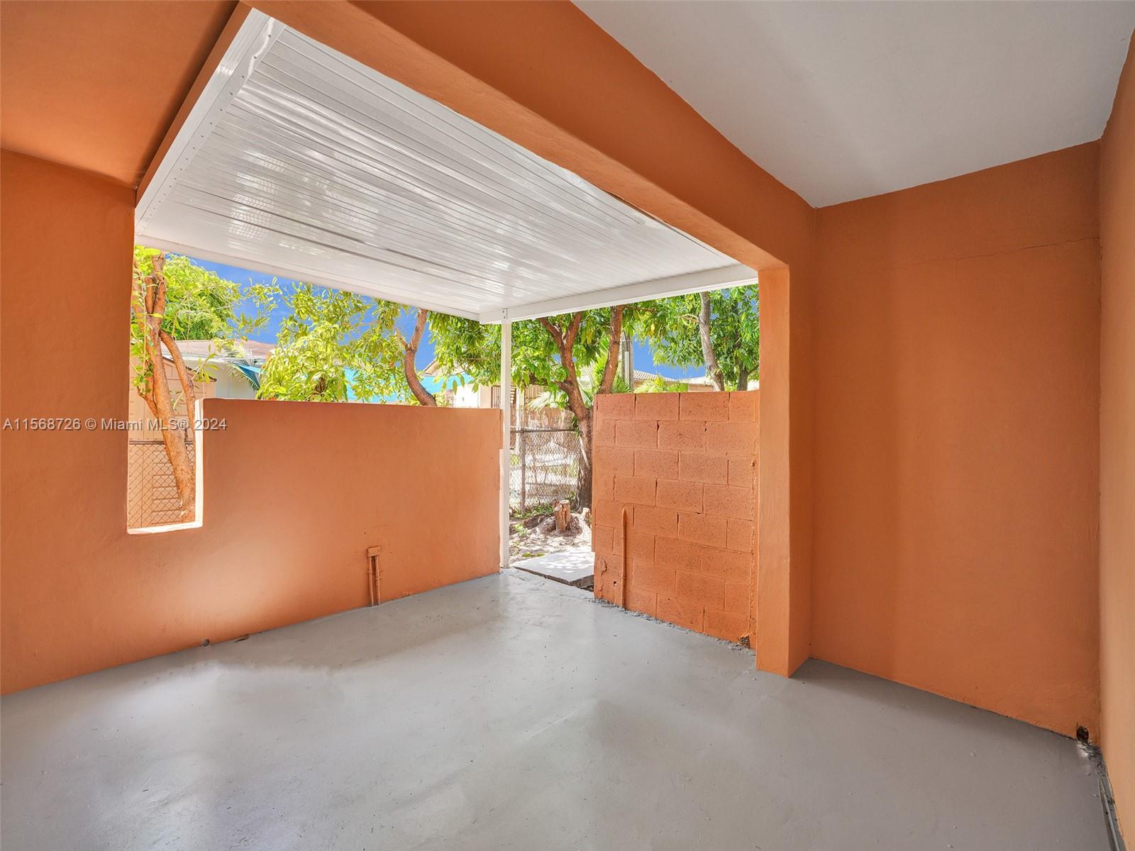 2421 NW 11th St 20B, Miami, Florida 33125, 3 Bedrooms Bedrooms, ,2 BathroomsBathrooms,Residential,For Sale,2421 NW 11th St 20B,A11568726