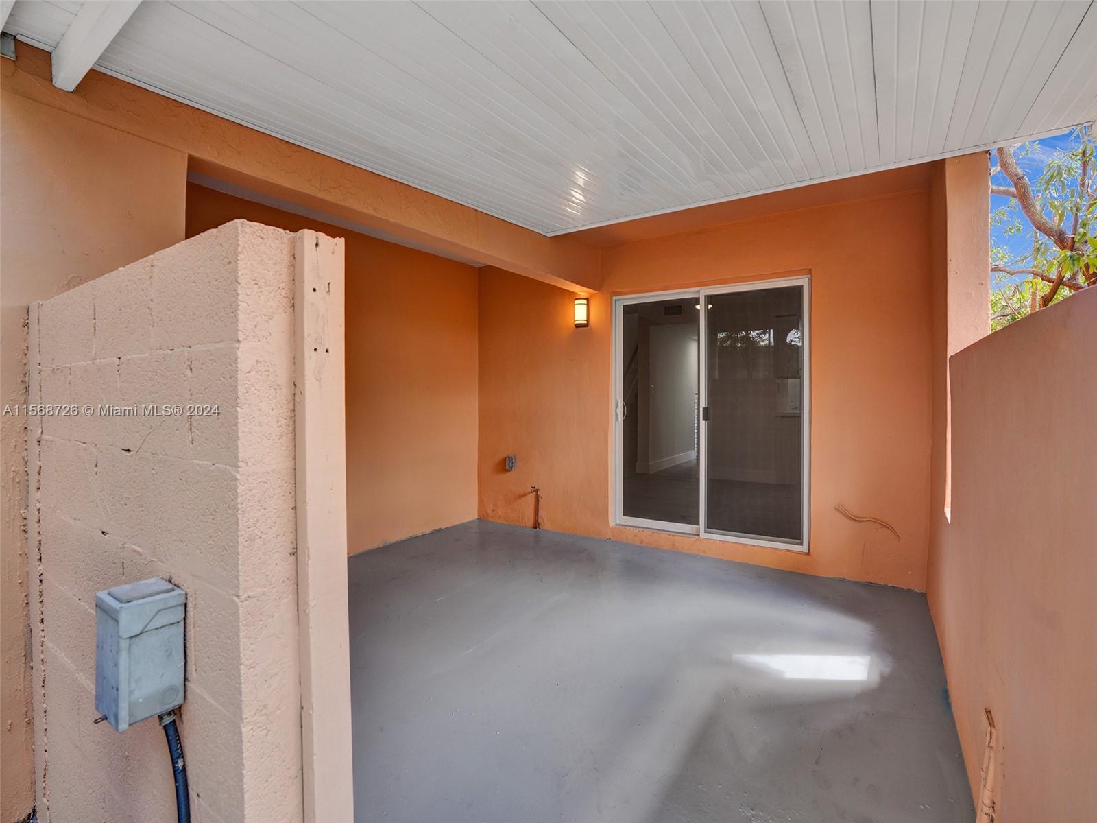 2421 NW 11th St 20B, Miami, Florida 33125, 3 Bedrooms Bedrooms, ,2 BathroomsBathrooms,Residential,For Sale,2421 NW 11th St 20B,A11568726