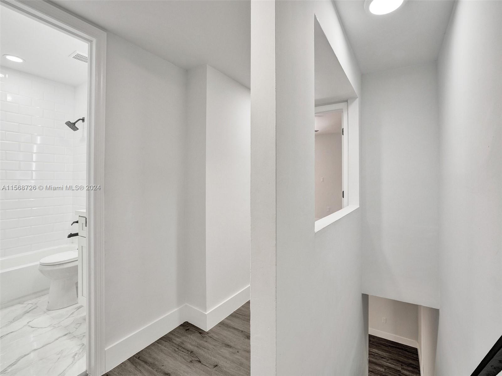 2421 NW 11th St 20B, Miami, Florida 33125, 3 Bedrooms Bedrooms, ,2 BathroomsBathrooms,Residential,For Sale,2421 NW 11th St 20B,A11568726