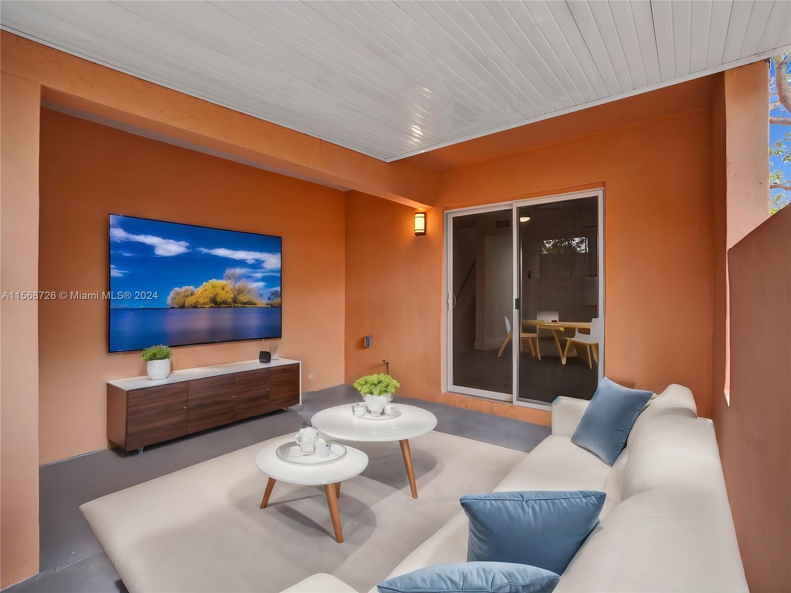 2421 NW 11th St 20B, Miami, Florida 33125, 3 Bedrooms Bedrooms, ,2 BathroomsBathrooms,Residential,For Sale,2421 NW 11th St 20B,A11568726