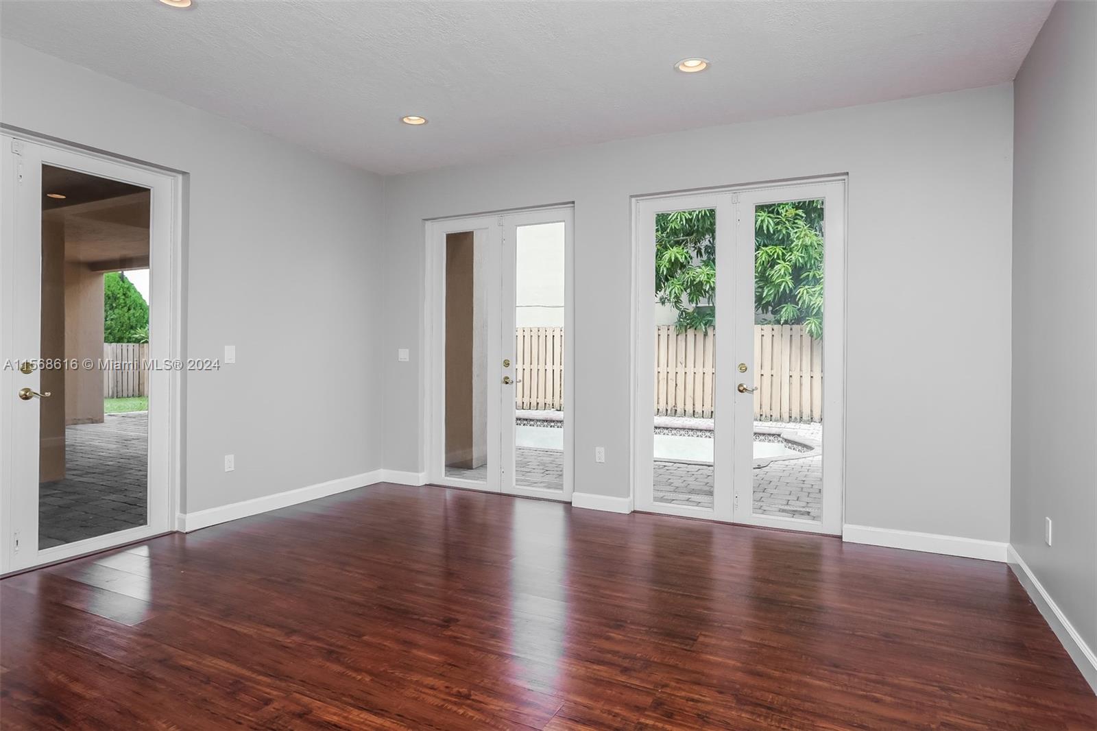 16313 SW 66th St, Miami, Florida 33193, 5 Bedrooms Bedrooms, ,4 BathroomsBathrooms,Residentiallease,For Rent,16313 SW 66th St,A11568616