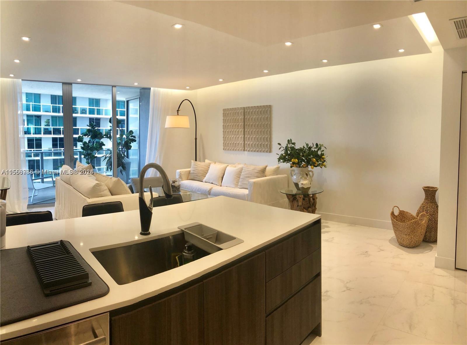 488 NE 18th St 1505, Miami, Florida 33132, 1 Bedroom Bedrooms, ,1 BathroomBathrooms,Residentiallease,For Rent,488 NE 18th St 1505,A11568766