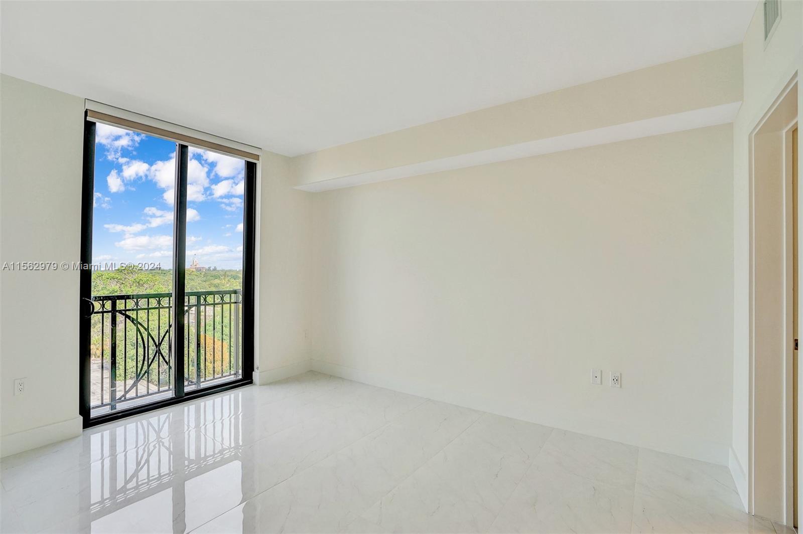 MASTERS BEDROOM