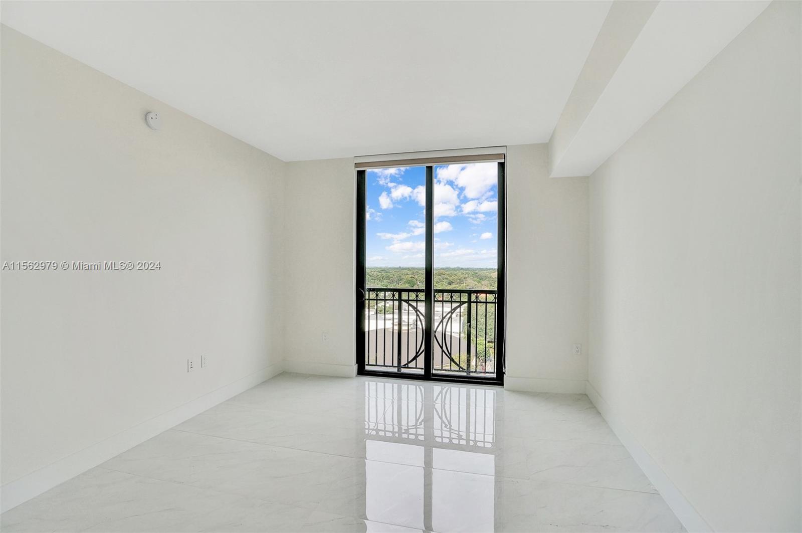 MASTERS BEDROOM