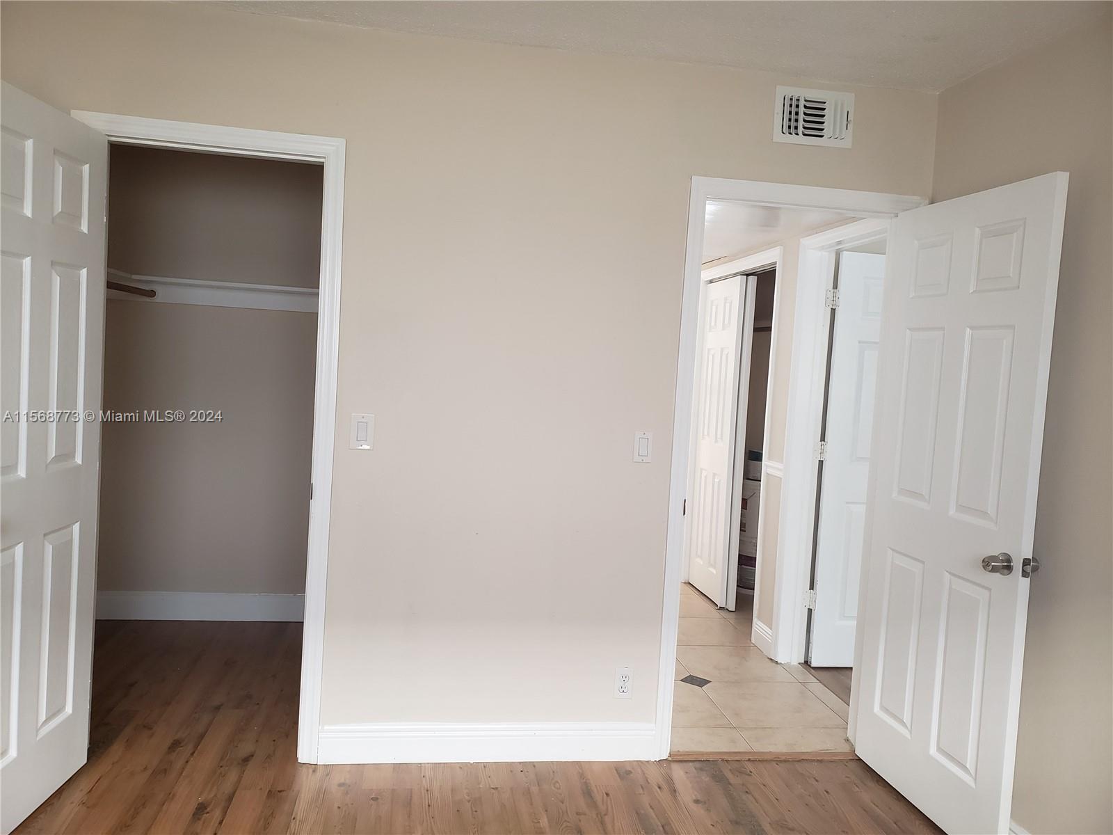 1450 Atlantic Shores Blvd 118, Hallandale Beach, Florida 33009, 2 Bedrooms Bedrooms, ,2 BathroomsBathrooms,Residentiallease,For Rent,1450 Atlantic Shores Blvd 118,A11568773