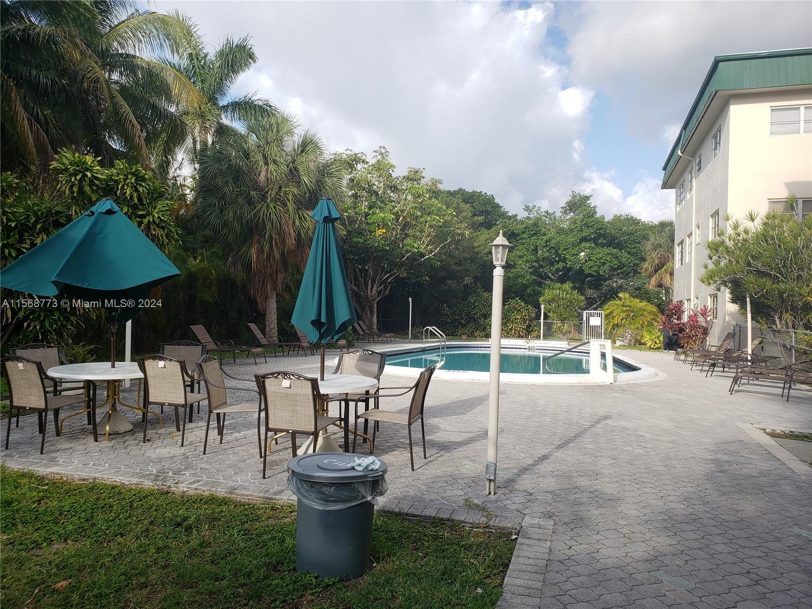 1450 Atlantic Shores Blvd 118, Hallandale Beach, Florida 33009, 2 Bedrooms Bedrooms, ,2 BathroomsBathrooms,Residentiallease,For Rent,1450 Atlantic Shores Blvd 118,A11568773
