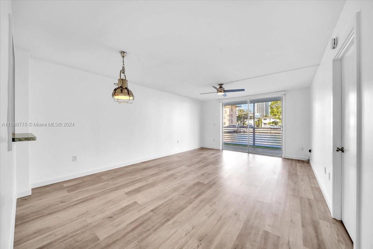 North Miami Beach, Florida 33160, 1 Bedroom Bedrooms, ,1 BathroomBathrooms,Residential,For Sale,A11568778