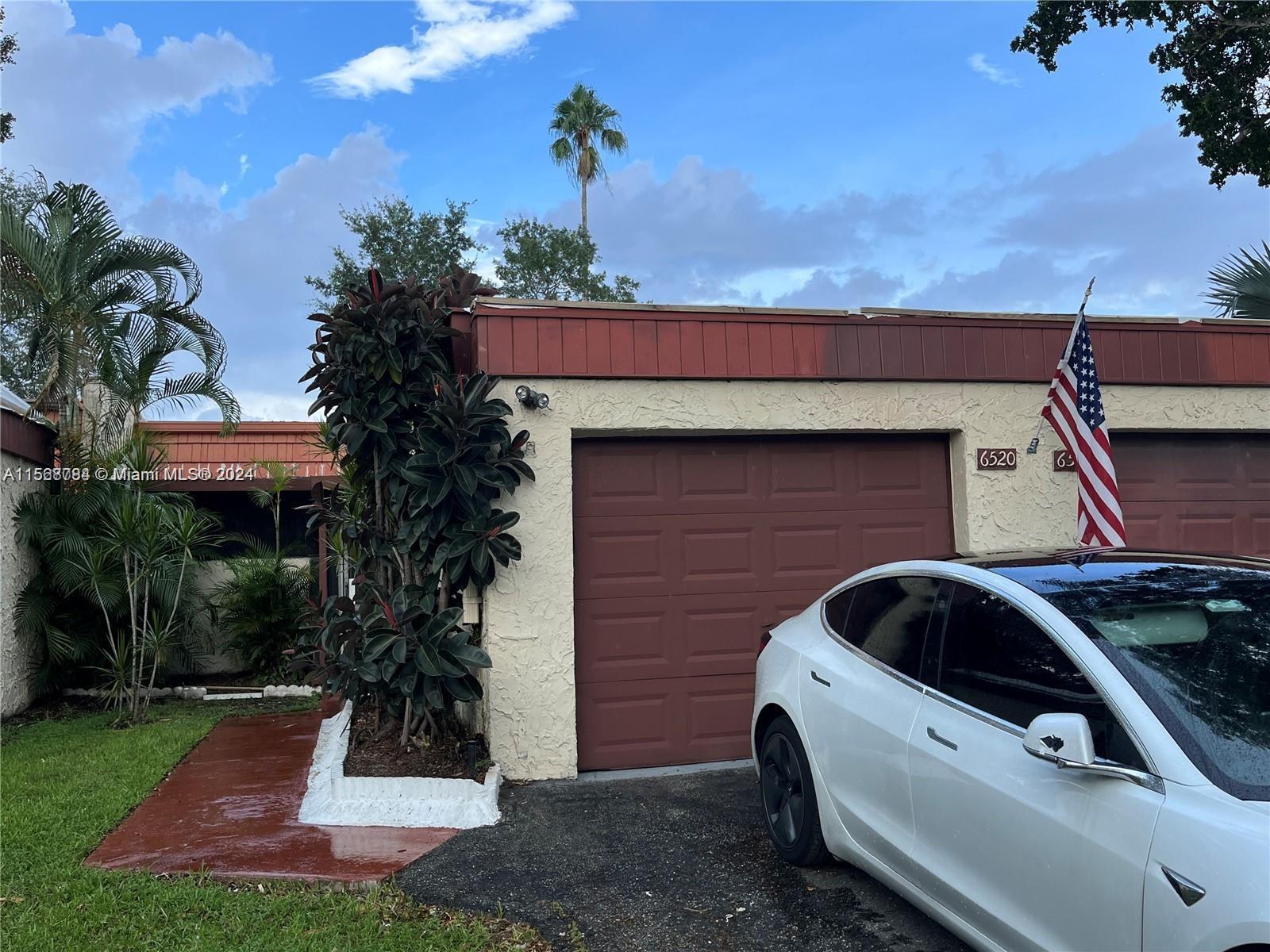 6520 NW 98th Ter B26, Tamarac, Florida 33321, 2 Bedrooms Bedrooms, ,2 BathroomsBathrooms,Residential,For Sale,6520 NW 98th Ter B26,A11568784