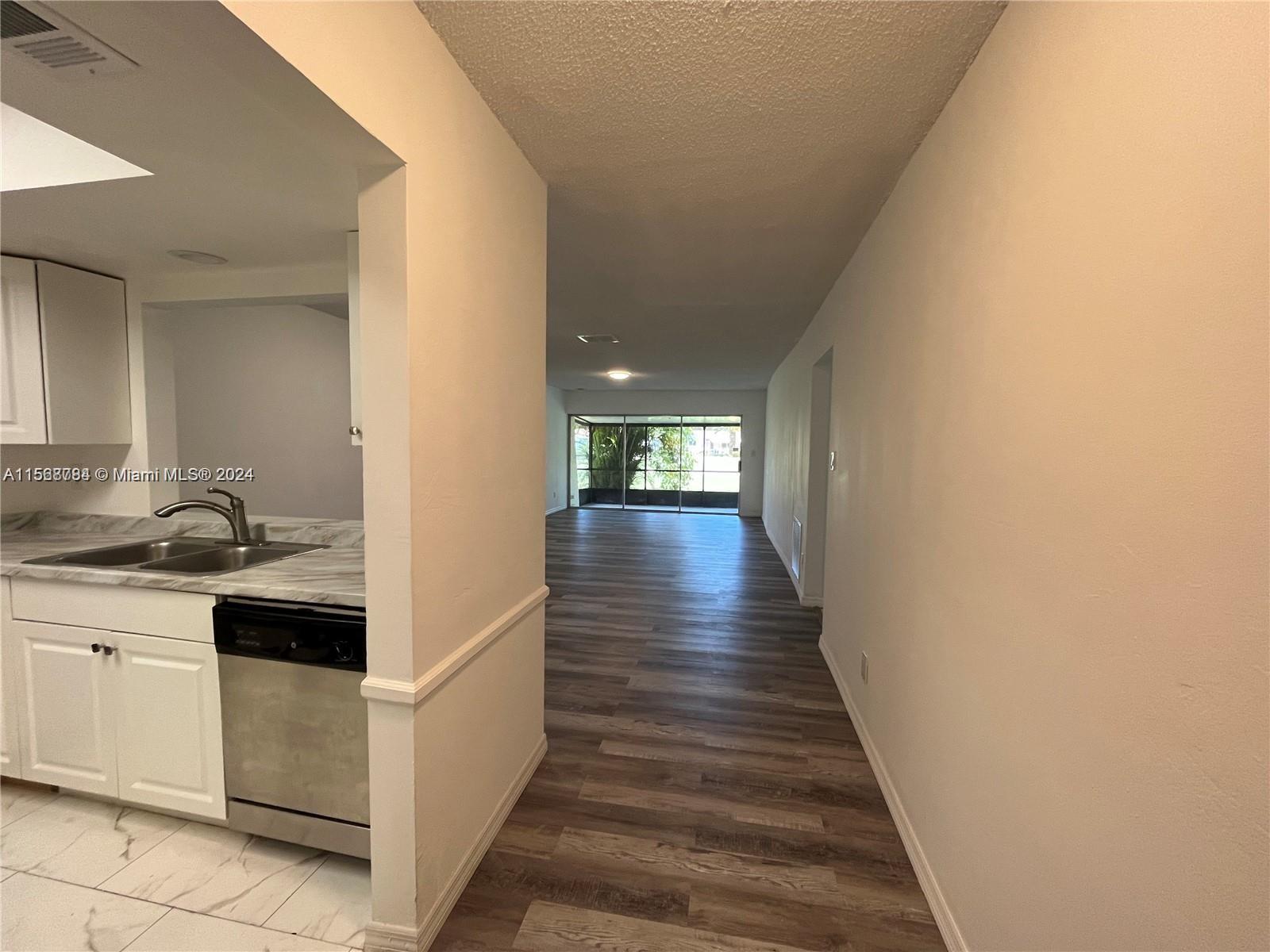 6520 NW 98th Ter B26, Tamarac, Florida 33321, 2 Bedrooms Bedrooms, ,2 BathroomsBathrooms,Residential,For Sale,6520 NW 98th Ter B26,A11568784