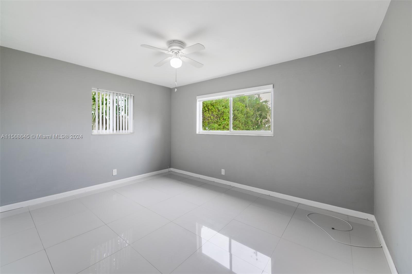 104 SW 7th St, Hallandale Beach, Florida 33009, 3 Bedrooms Bedrooms, ,2 BathroomsBathrooms,Residential,For Sale,104 SW 7th St,A11568645