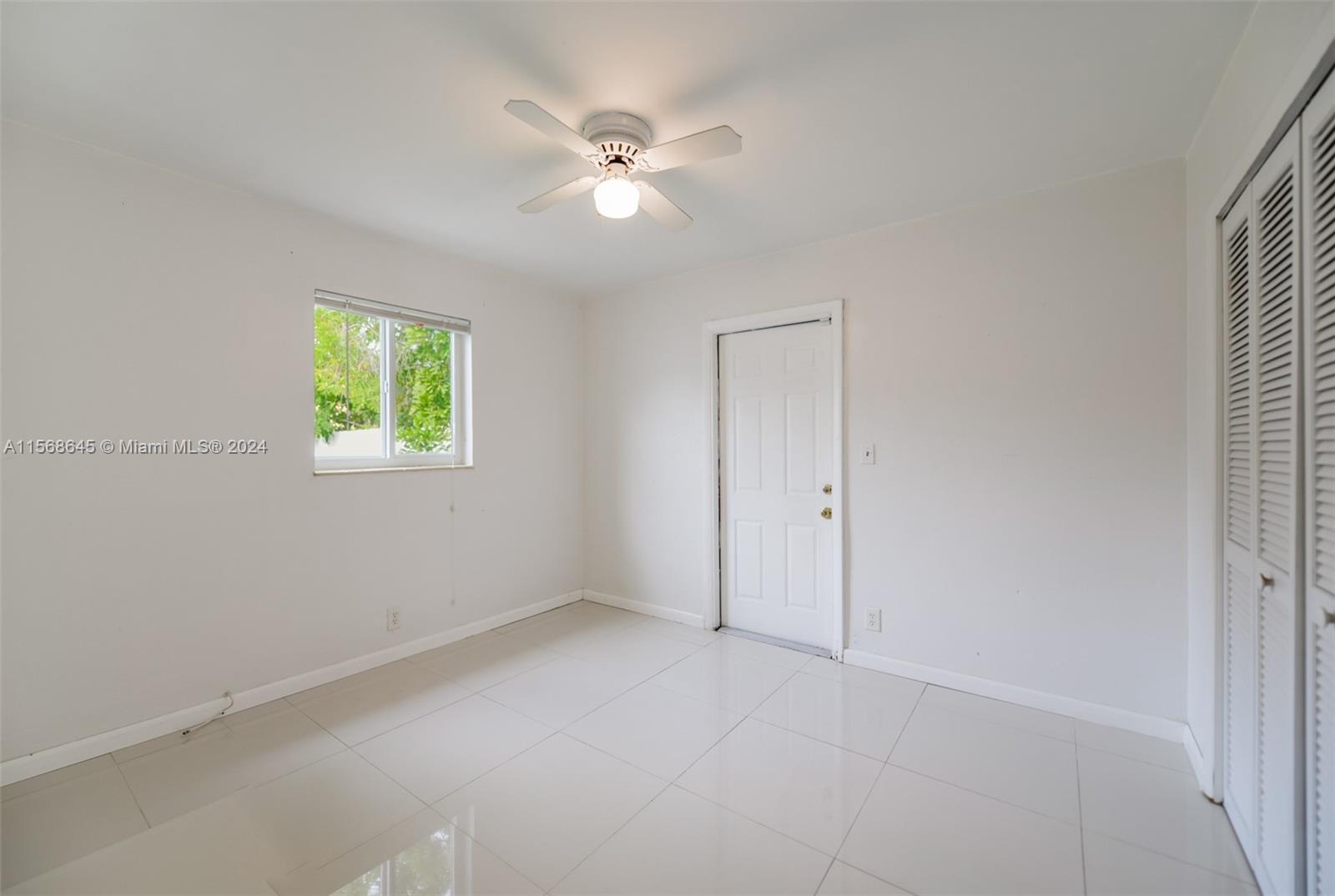 104 SW 7th St, Hallandale Beach, Florida 33009, 3 Bedrooms Bedrooms, ,2 BathroomsBathrooms,Residential,For Sale,104 SW 7th St,A11568645