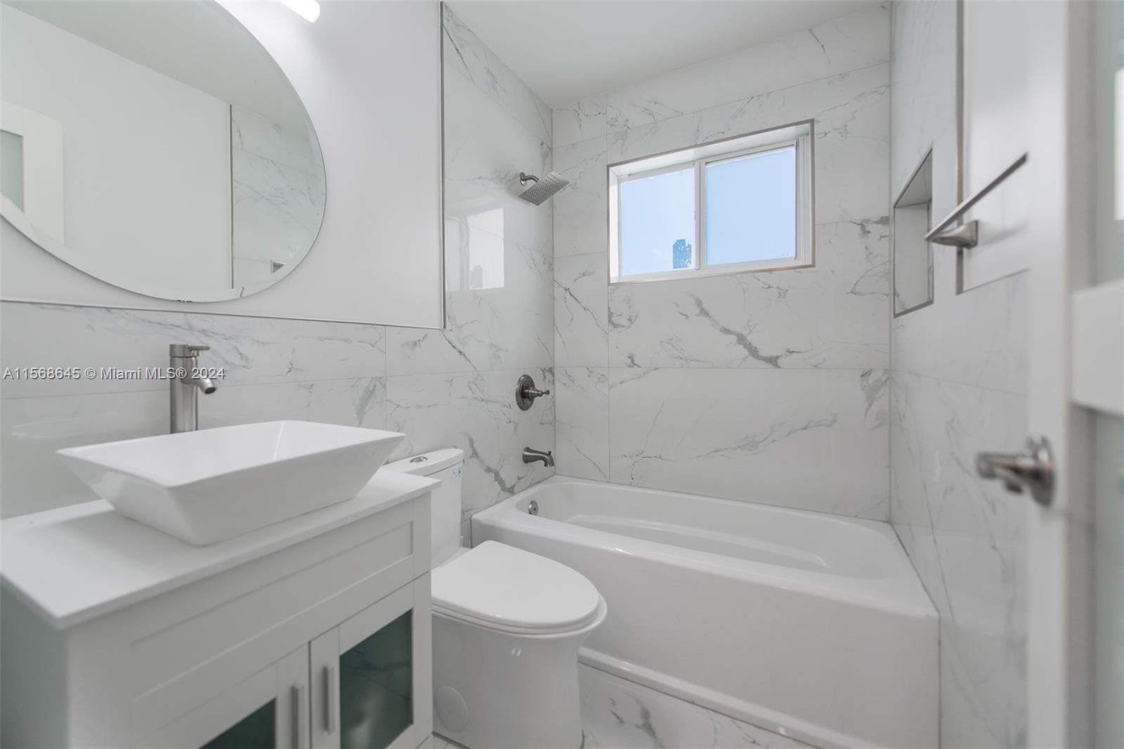 104 SW 7th St, Hallandale Beach, Florida 33009, 3 Bedrooms Bedrooms, ,2 BathroomsBathrooms,Residential,For Sale,104 SW 7th St,A11568645