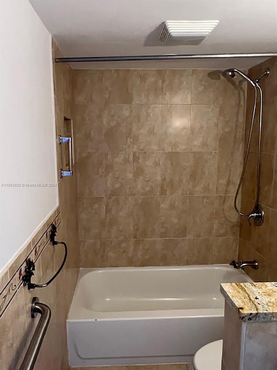 8331 Sands Point Blvd C303, Tamarac, Florida 33321, 2 Bedrooms Bedrooms, ,2 BathroomsBathrooms,Residentiallease,For Rent,8331 Sands Point Blvd C303,A11563829