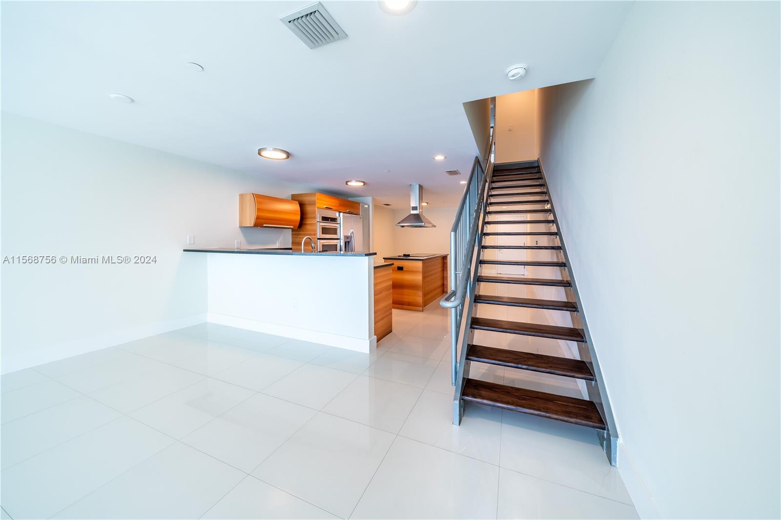 2950 NE 188th St 140, Aventura, Florida 33180, 2 Bedrooms Bedrooms, ,3 BathroomsBathrooms,Residentiallease,For Rent,2950 NE 188th St 140,A11568756
