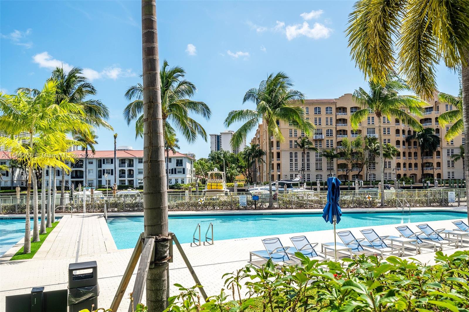 2950 NE 188th St 140, Aventura, Florida 33180, 2 Bedrooms Bedrooms, ,3 BathroomsBathrooms,Residentiallease,For Rent,2950 NE 188th St 140,A11568756