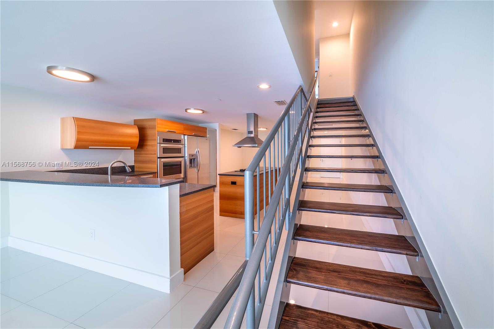 2950 NE 188th St 140, Aventura, Florida 33180, 2 Bedrooms Bedrooms, ,3 BathroomsBathrooms,Residentiallease,For Rent,2950 NE 188th St 140,A11568756