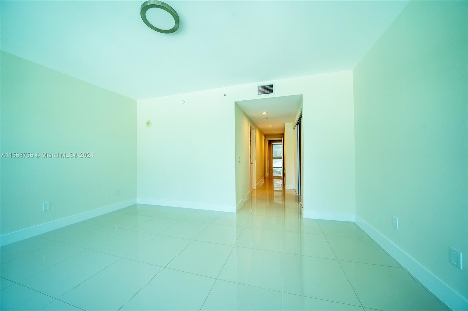 2950 NE 188th St 140, Aventura, Florida 33180, 2 Bedrooms Bedrooms, ,3 BathroomsBathrooms,Residentiallease,For Rent,2950 NE 188th St 140,A11568756
