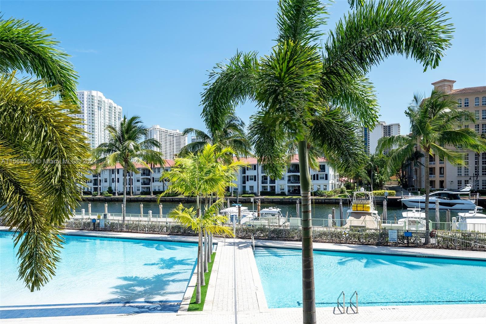 2950 NE 188th St 140, Aventura, Florida 33180, 2 Bedrooms Bedrooms, ,3 BathroomsBathrooms,Residentiallease,For Rent,2950 NE 188th St 140,A11568756