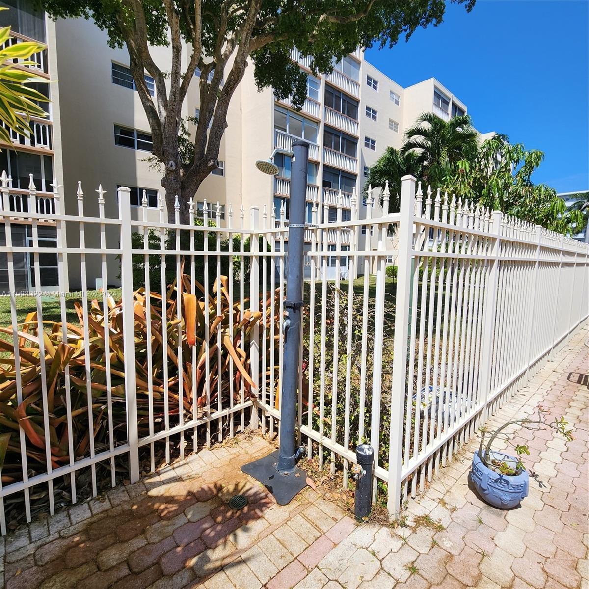 900 NE 12th Ave 406, Hallandale Beach, Florida 33009, 1 Bedroom Bedrooms, ,1 BathroomBathrooms,Residentiallease,For Rent,900 NE 12th Ave 406,A11568322