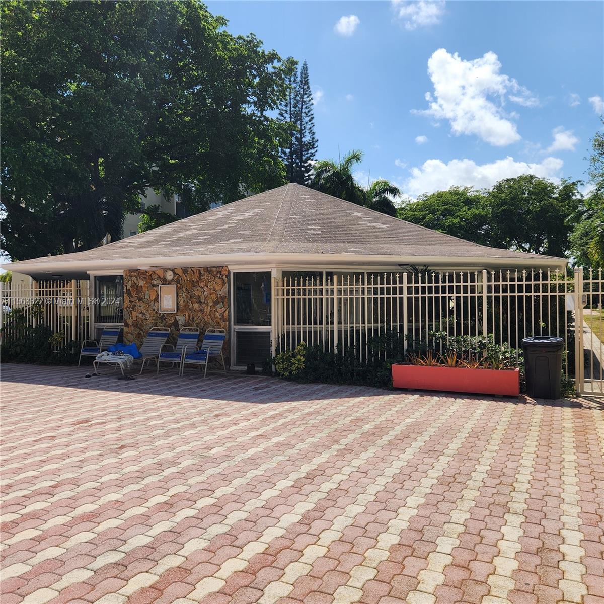 Poolside Clubhouse
