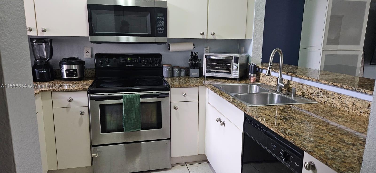 Miramar, Florida 33027, 3 Bedrooms Bedrooms, ,2 BathroomsBathrooms,Residentiallease,For Rent,A11568834