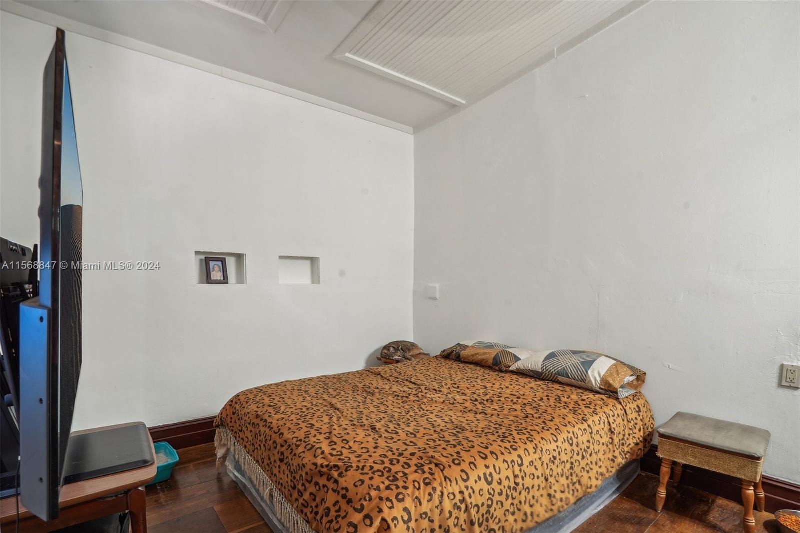 68 NW 95th St, Miami Shores, Florida 33150, 3 Bedrooms Bedrooms, ,2 BathroomsBathrooms,Residential,For Sale,68 NW 95th St,A11568847