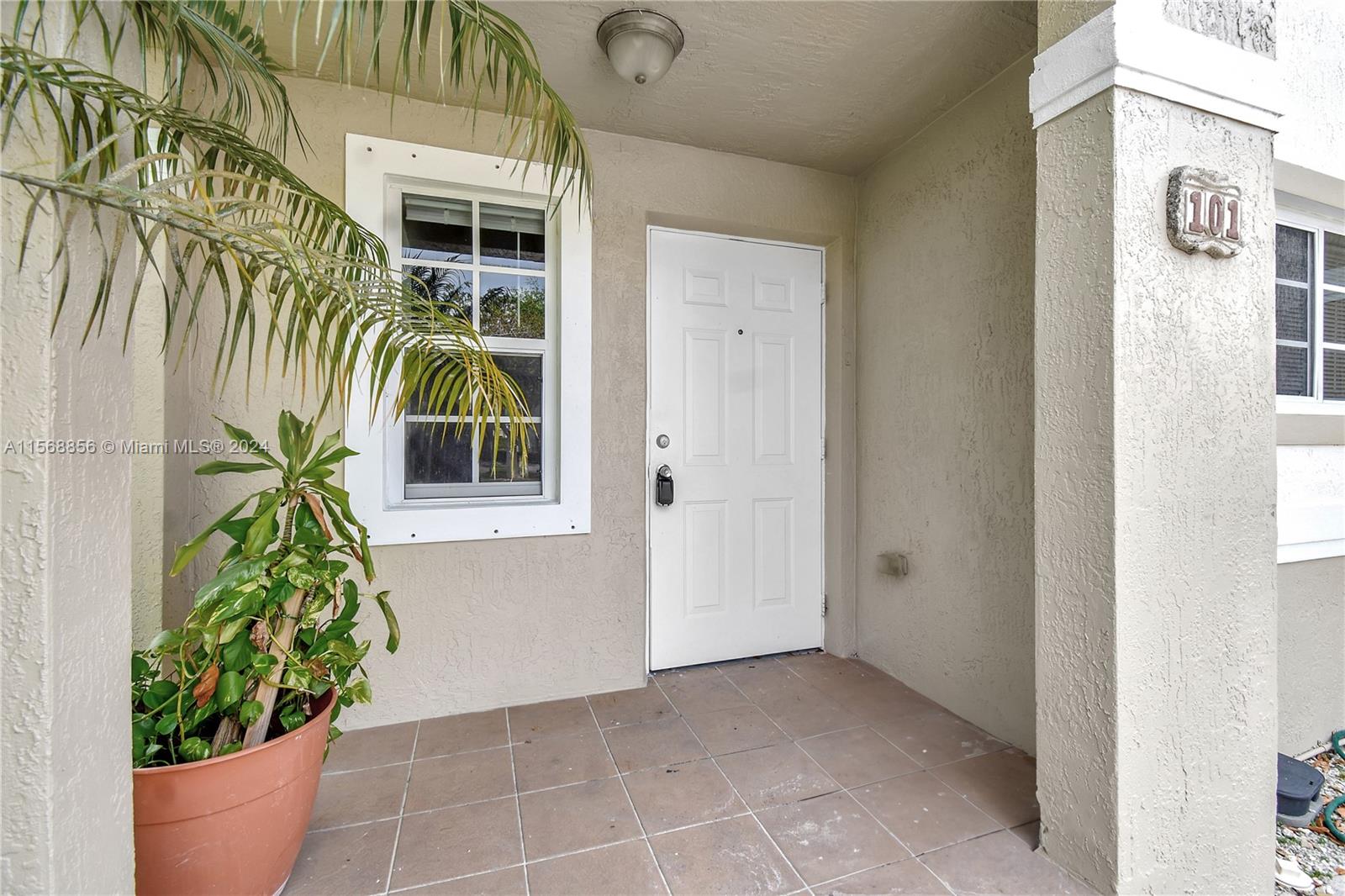 13958 SW 260th St 101, Homestead, Florida 33032, 2 Bedrooms Bedrooms, ,2 BathroomsBathrooms,Residentiallease,For Rent,13958 SW 260th St 101,A11568856