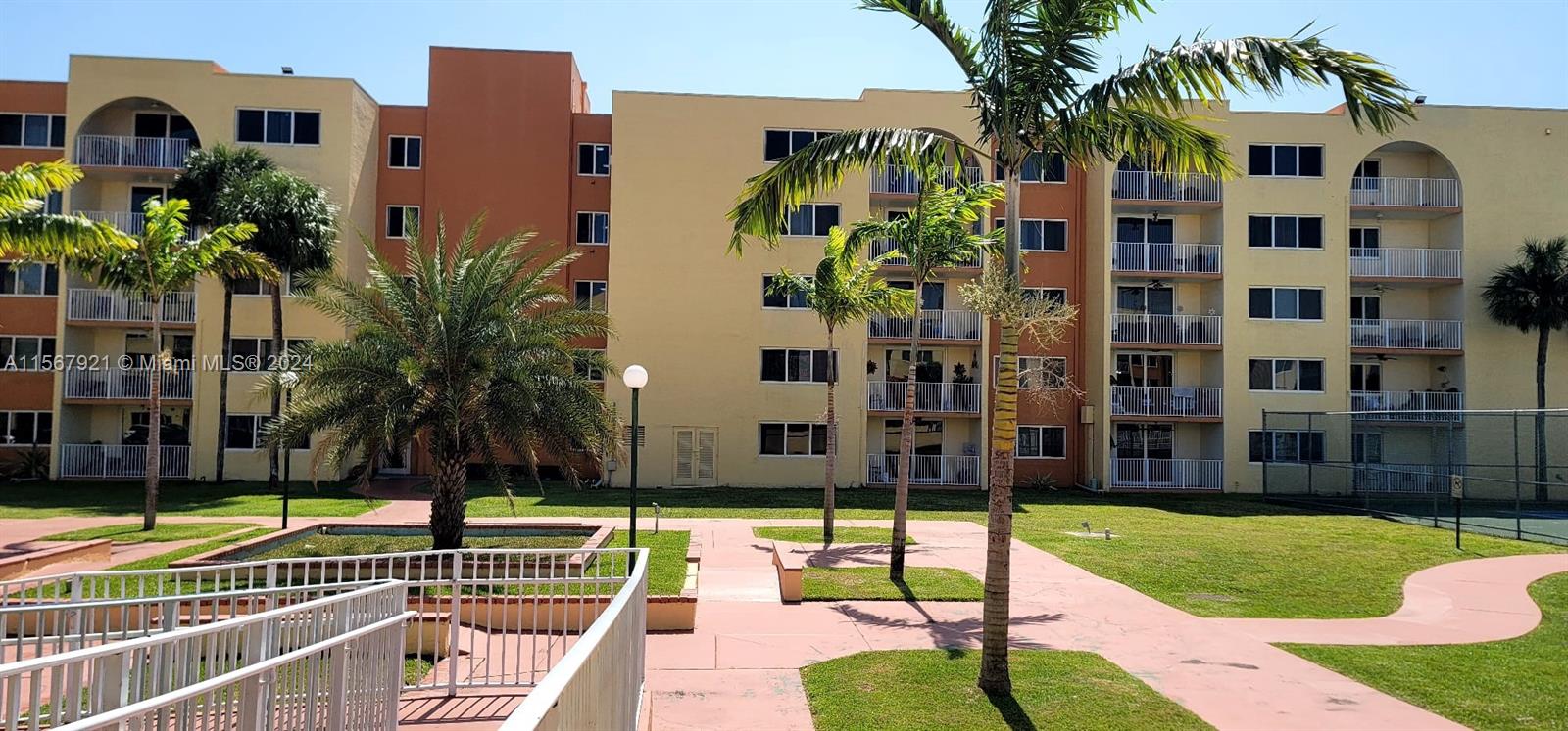 6990 NW 186th St 4-211, Miami Gardens, Florida 33015, 1 Bedroom Bedrooms, ,1 BathroomBathrooms,Residentiallease,For Rent,6990 NW 186th St 4-211,A11567921