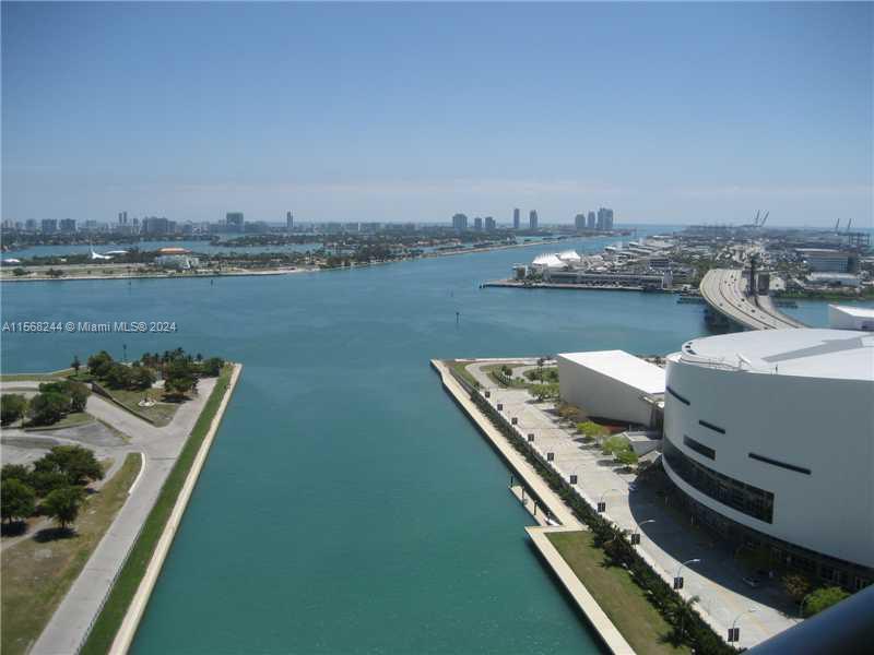 888 Biscayne Blvd 3310, Miami, Florida 33132, 1 Bedroom Bedrooms, ,1 BathroomBathrooms,Residentiallease,For Rent,888 Biscayne Blvd 3310,A11568244