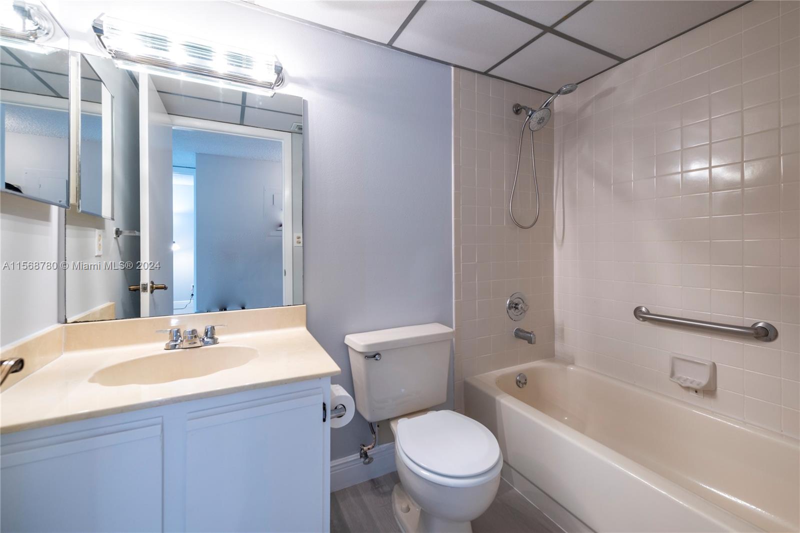 10789 W Clairmont Cir 107, Tamarac, Florida 33321, 2 Bedrooms Bedrooms, ,2 BathroomsBathrooms,Residential,For Sale,10789 W Clairmont Cir 107,A11568780