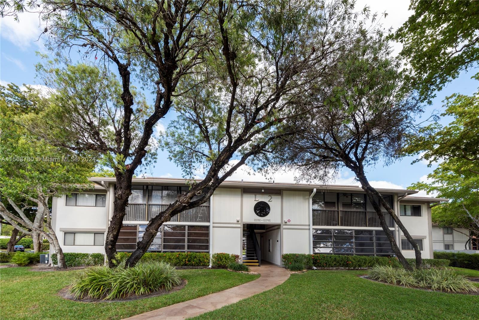 10789 W Clairmont Cir 107, Tamarac, Florida 33321, 2 Bedrooms Bedrooms, ,2 BathroomsBathrooms,Residential,For Sale,10789 W Clairmont Cir 107,A11568780