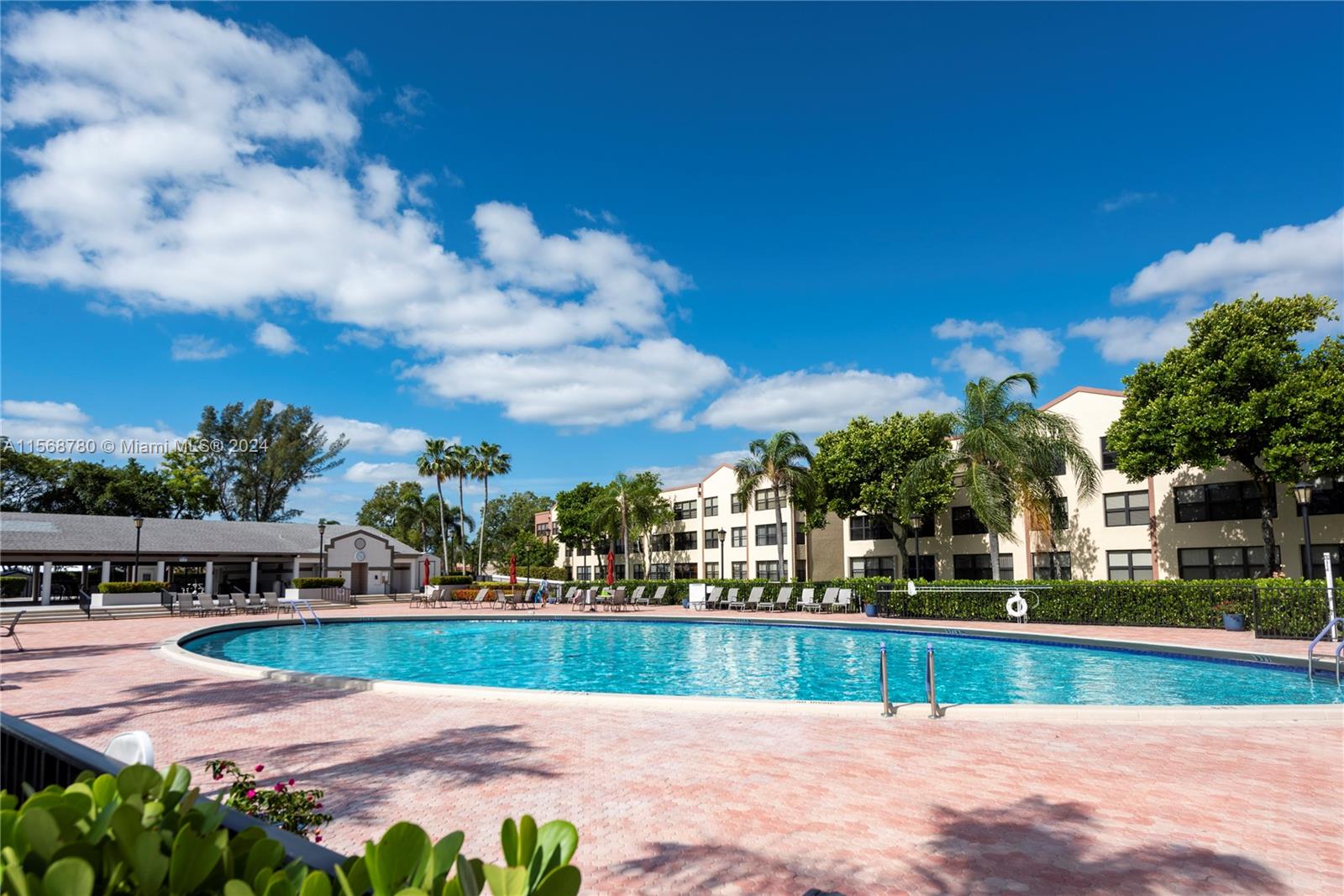 10789 W Clairmont Cir 107, Tamarac, Florida 33321, 2 Bedrooms Bedrooms, ,2 BathroomsBathrooms,Residential,For Sale,10789 W Clairmont Cir 107,A11568780