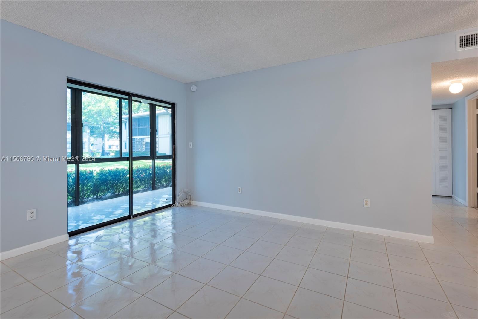 10789 W Clairmont Cir 107, Tamarac, Florida 33321, 2 Bedrooms Bedrooms, ,2 BathroomsBathrooms,Residential,For Sale,10789 W Clairmont Cir 107,A11568780
