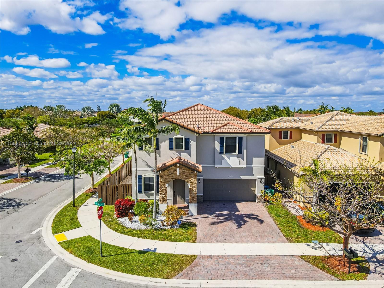 11495 SW 241st St 11495, Homestead, Florida 33032, 5 Bedrooms Bedrooms, ,3 BathroomsBathrooms,Residentiallease,For Rent,11495 SW 241st St 11495,A11568010