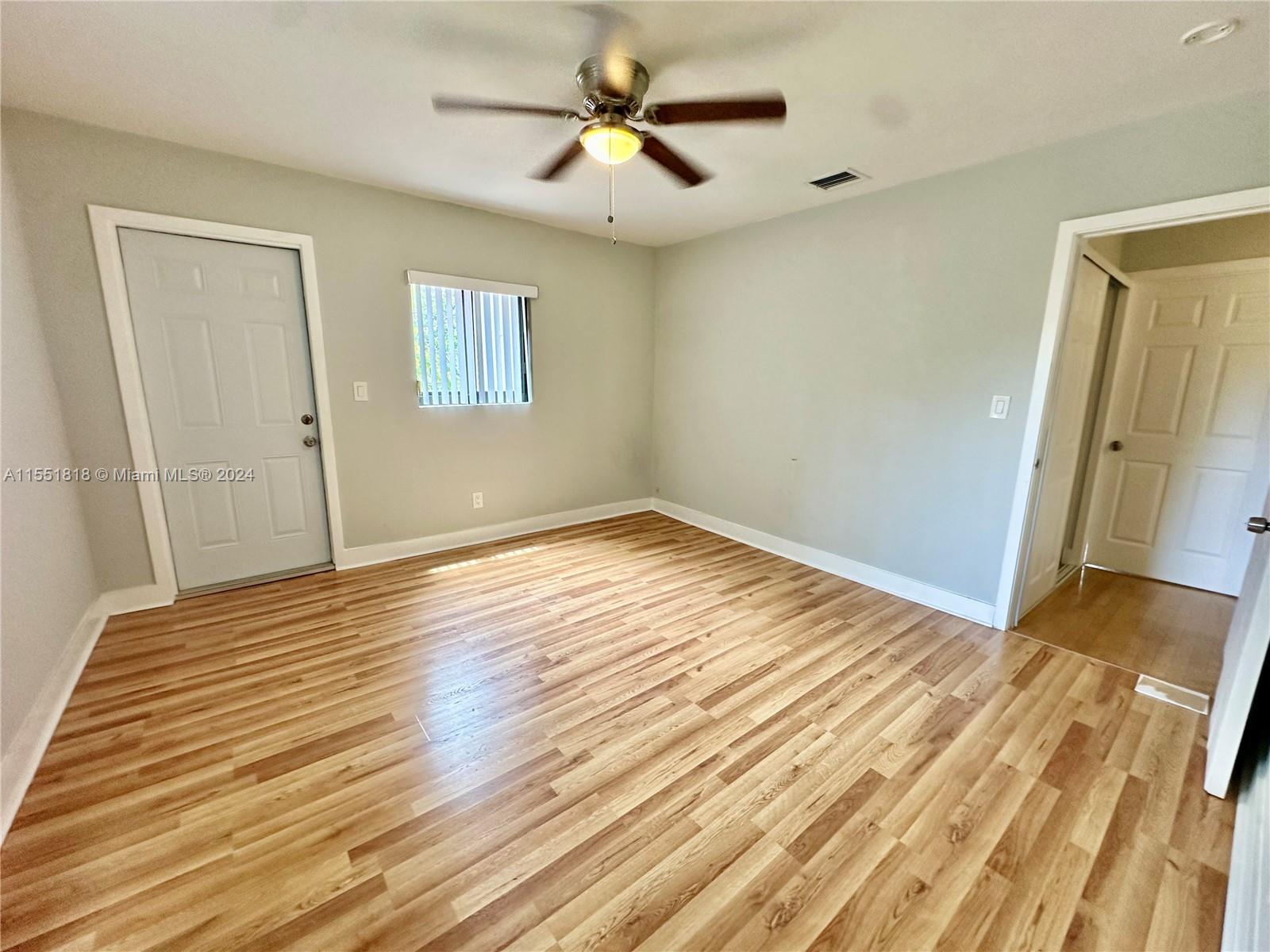 327 W 28th St main, Miami Beach, Florida 33140, 3 Bedrooms Bedrooms, ,4 BathroomsBathrooms,Residentiallease,For Rent,327 W 28th St main,A11551818